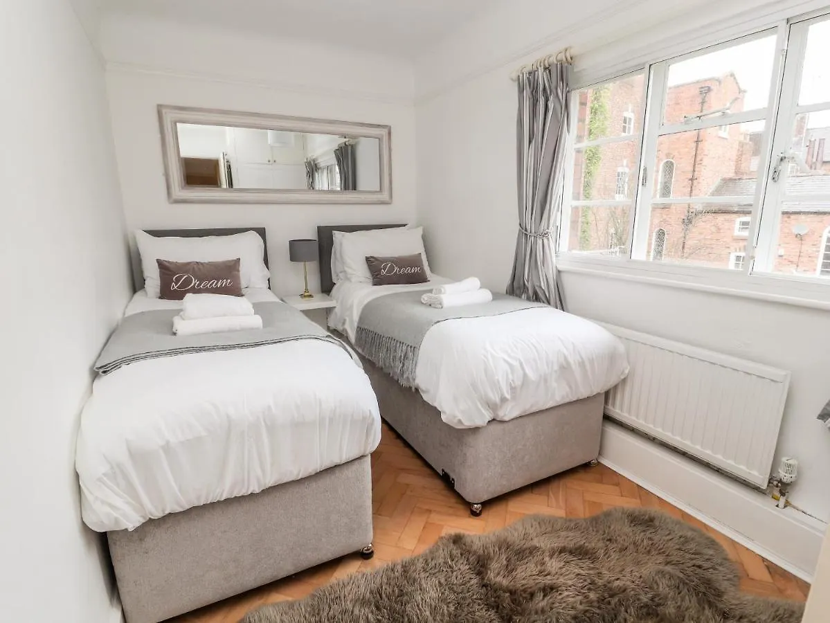 Dee Heights Penthouse Apartment Chester United Kingdom