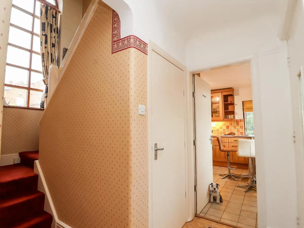 Dee Heights Penthouse Apartment Chester