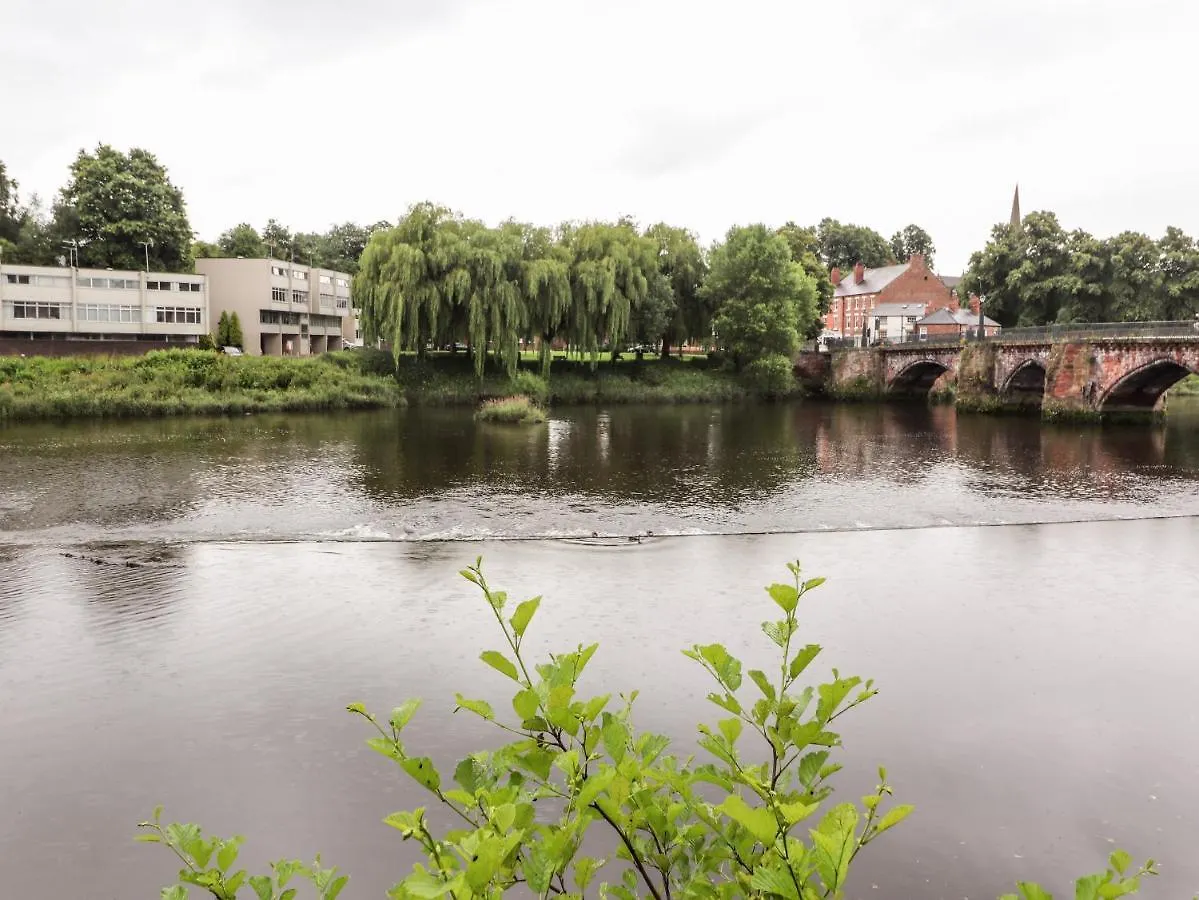 Dee Heights Penthouse Apartment Chester