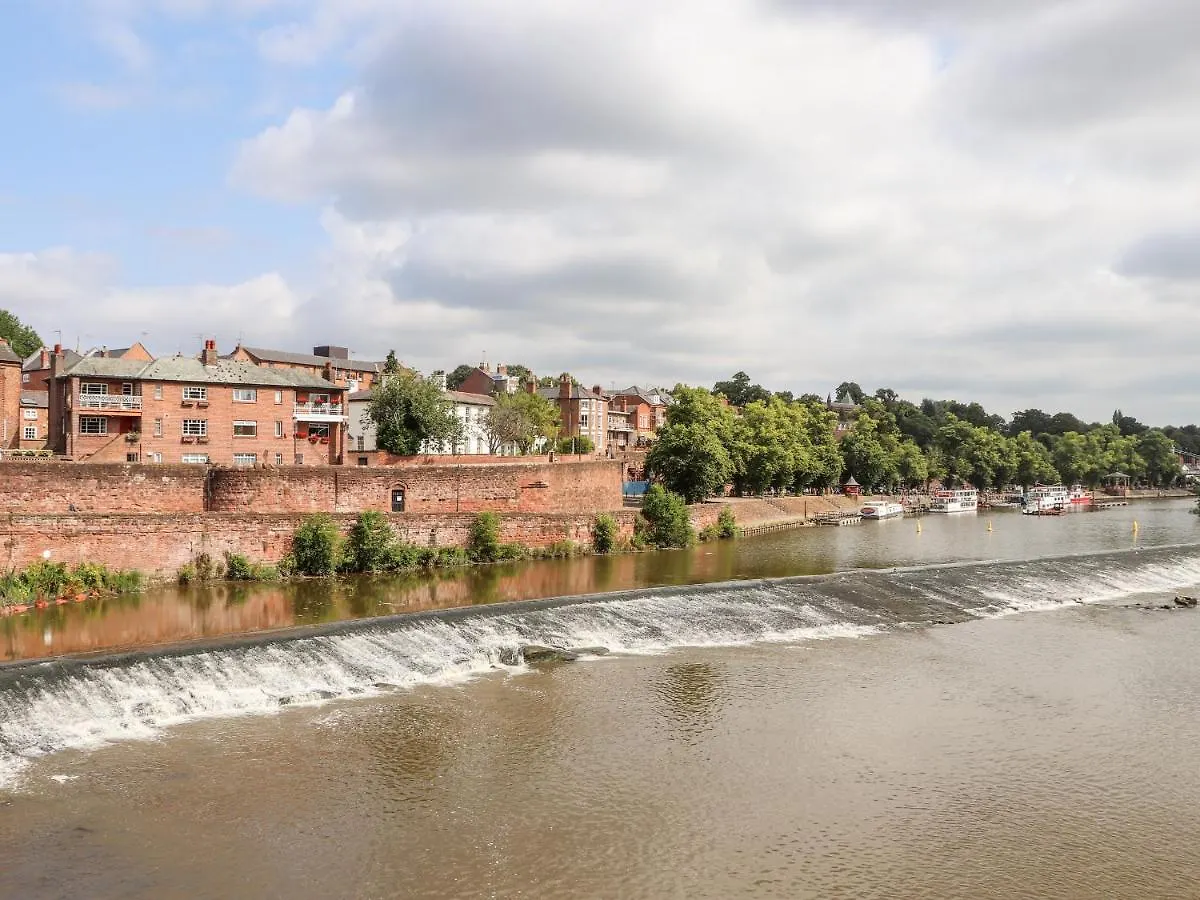 Dee Heights Penthouse Apartment Chester